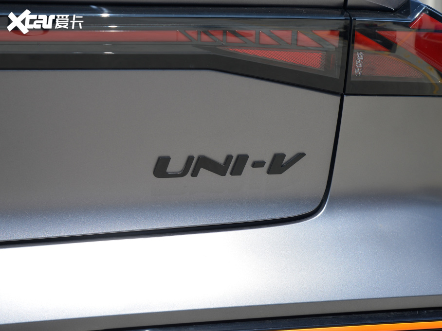 2022UNI-V 2.0T ٰ