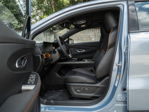 【2022款长安uni-t 1.5t 旗舰型图片】_外观图片-爱卡汽车