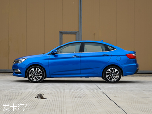 长安乘用车2015款悦翔V7