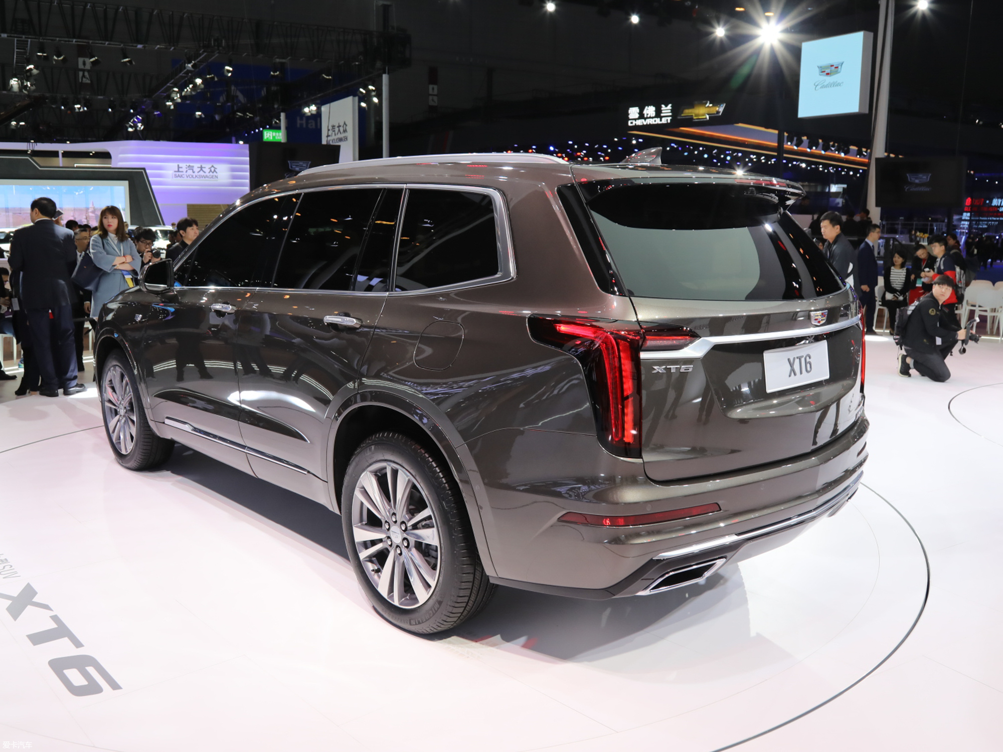 【2020款凯迪拉克xt628t 六座四驱铂金运动型_整体外观_31/761张图片