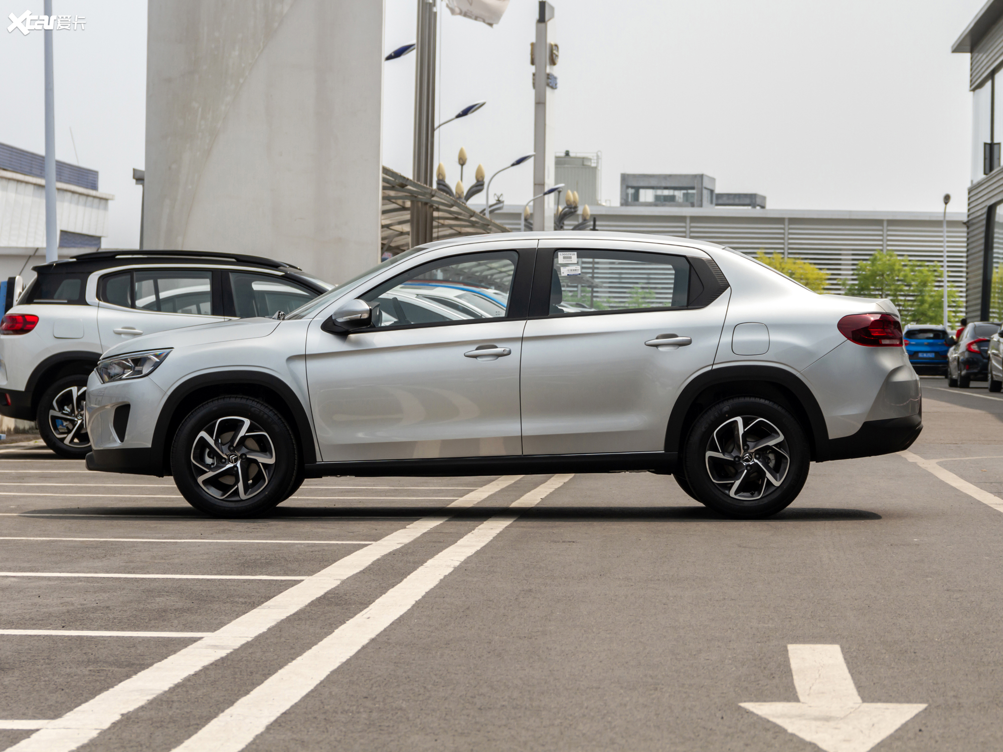 【2020款雪铁龙c3l190thp 双离合睿升版_整体外观_11/257张图片】