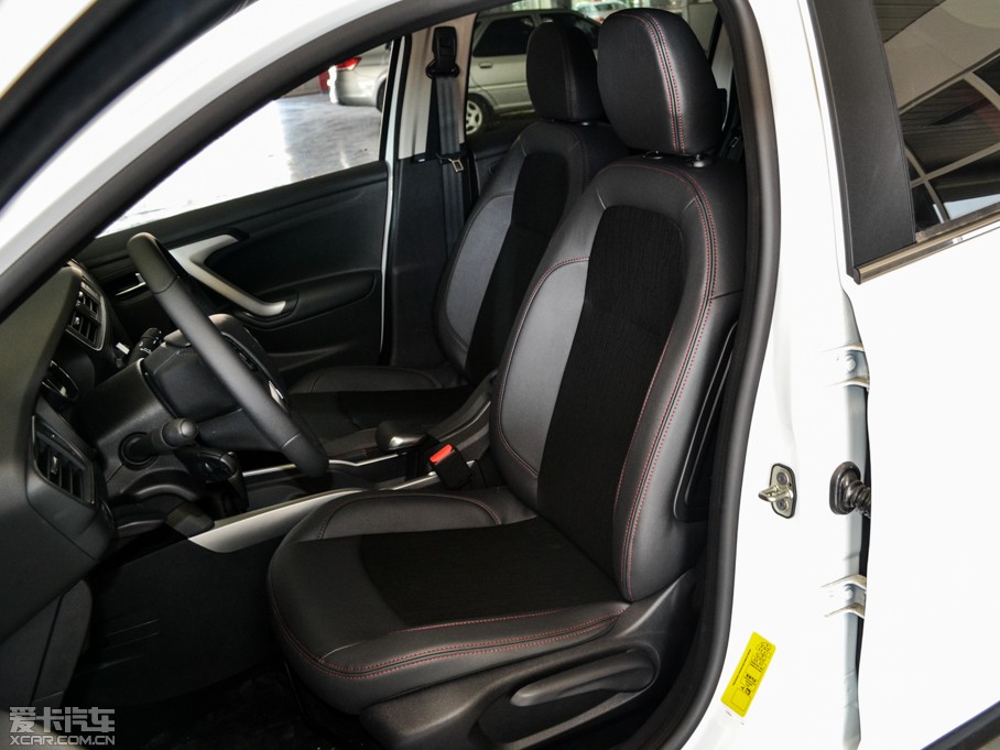 2015ѩC3-XR 1.6THP Զ