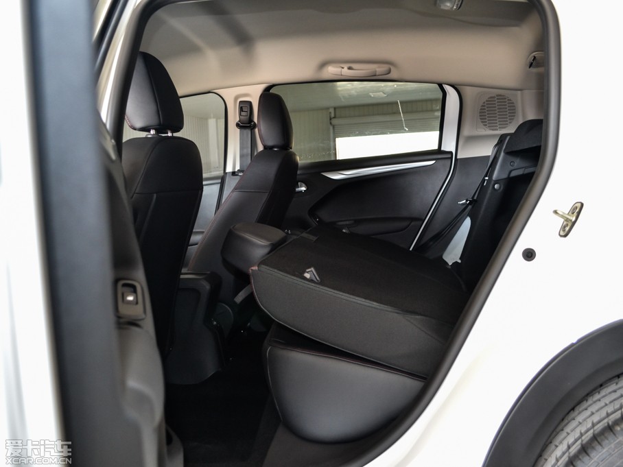 2015ѩC3-XR 1.6THP Զ