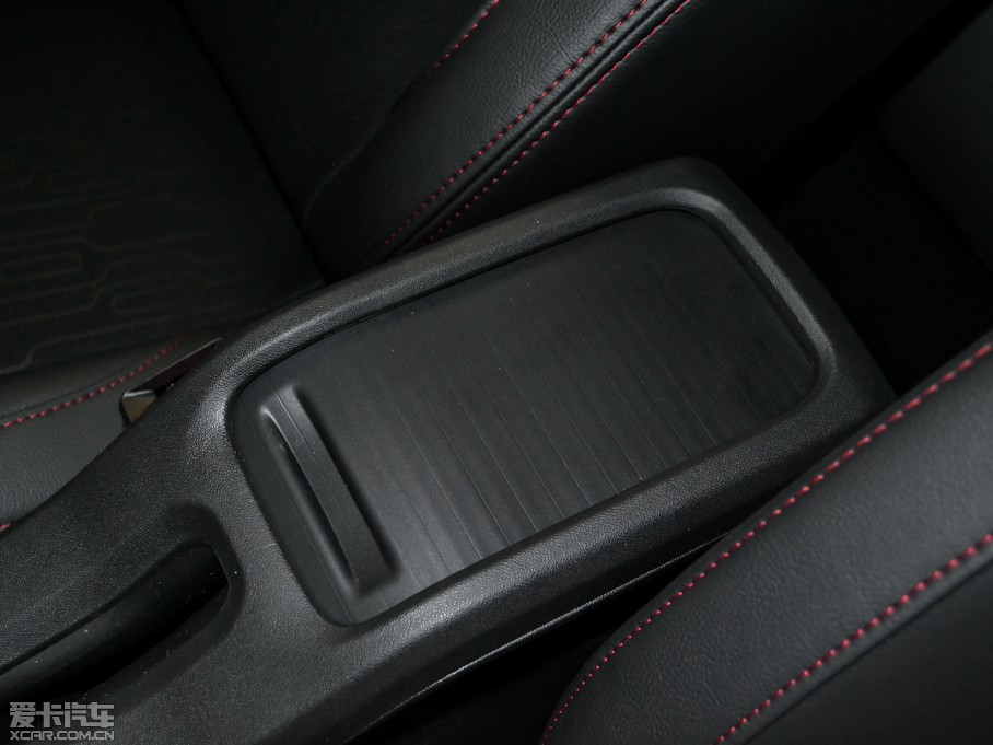 2015ѩC3-XR 1.6THP Զ