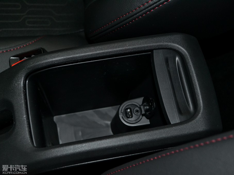 2015ѩC3-XR 1.6THP Զ