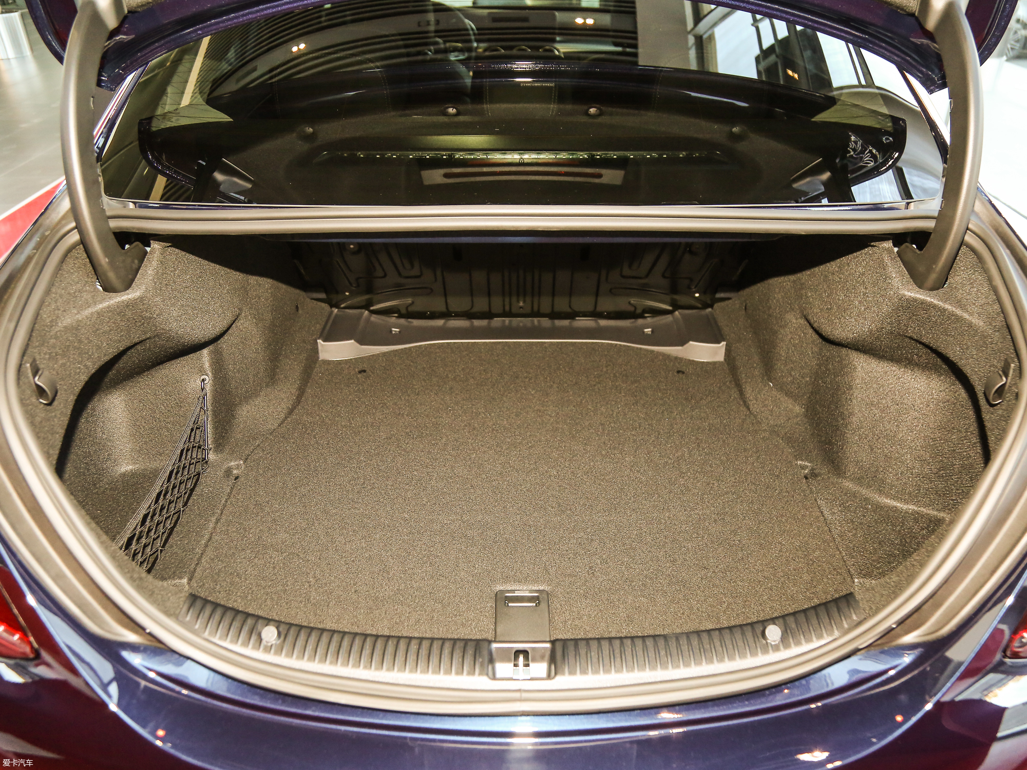 【2019款奔驰c级c 260 l 4matic_空间座椅_15/128张图片】_汽车图片