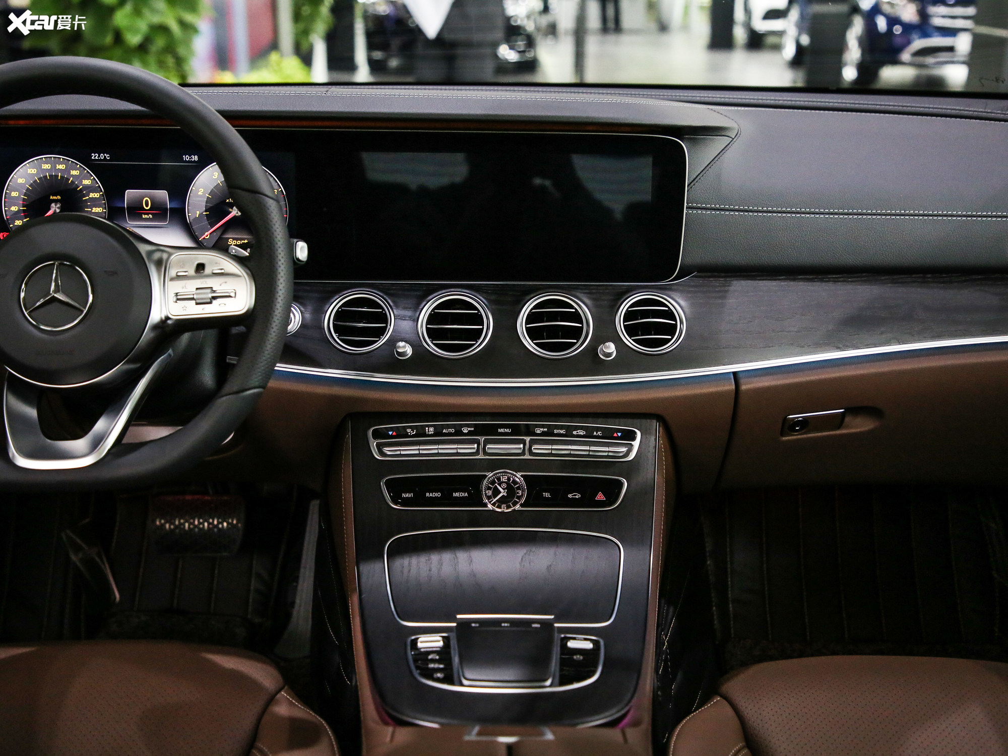 【2019款奔驰e级改款 e 300 l 运动时尚型_中控区_5/108张图片】_汽车