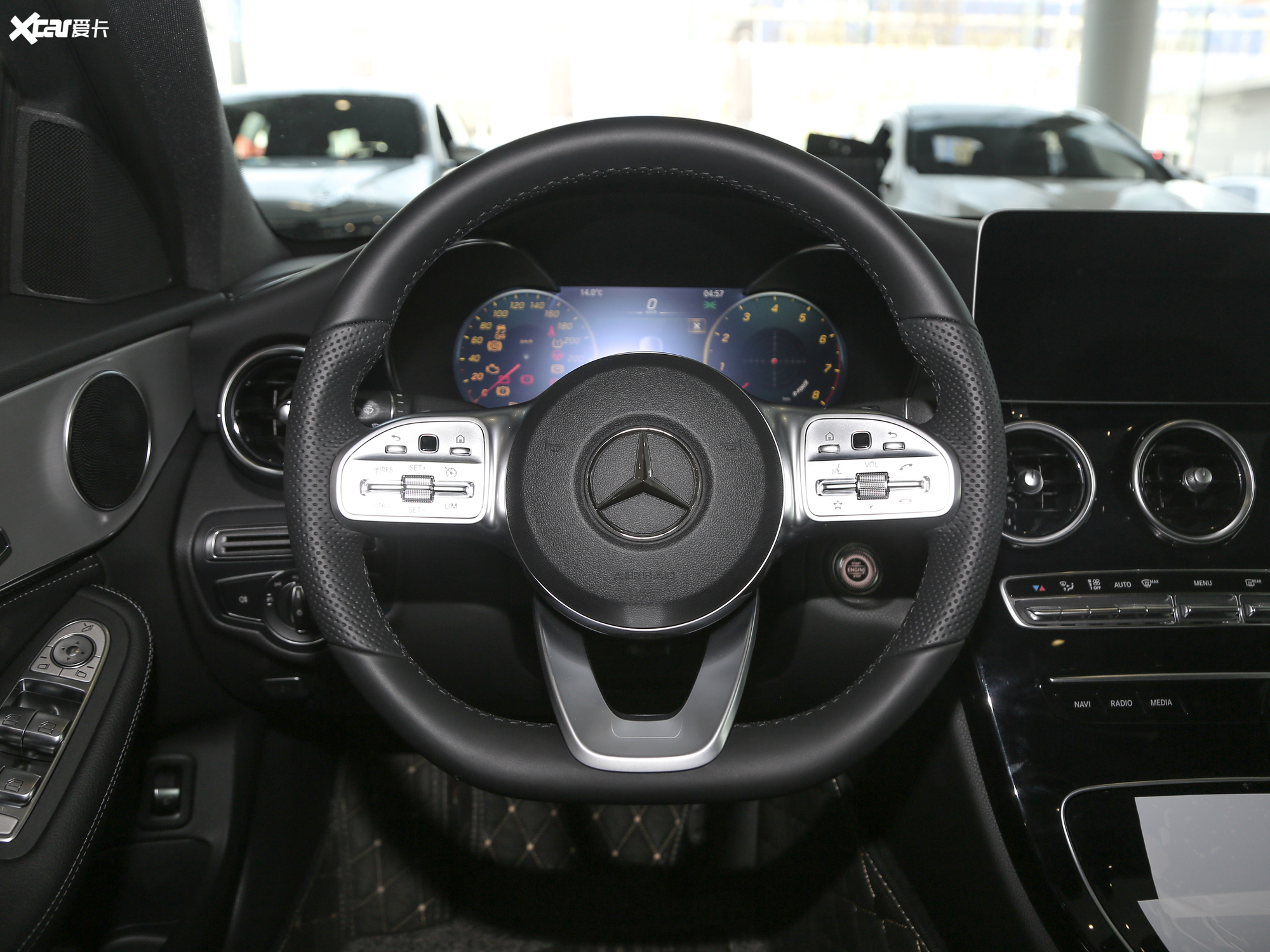 【2020款奔驰c级 c 260 运动版_中控区 _2/1286张图片】_汽车图片大全