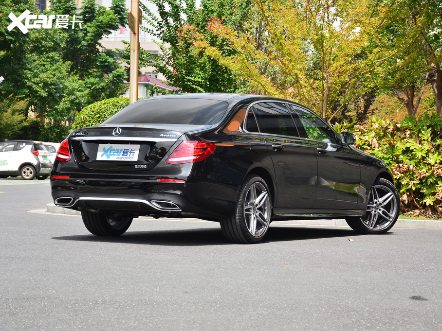 【2020款奔驰e级改款 e 350 l 4matic 运动型_整体外观_7/1239张图片