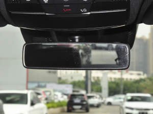 2021Ŀ E 300 L  ںӾ