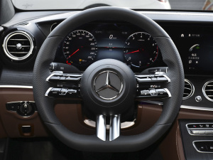 2021Ŀ E 300 L  