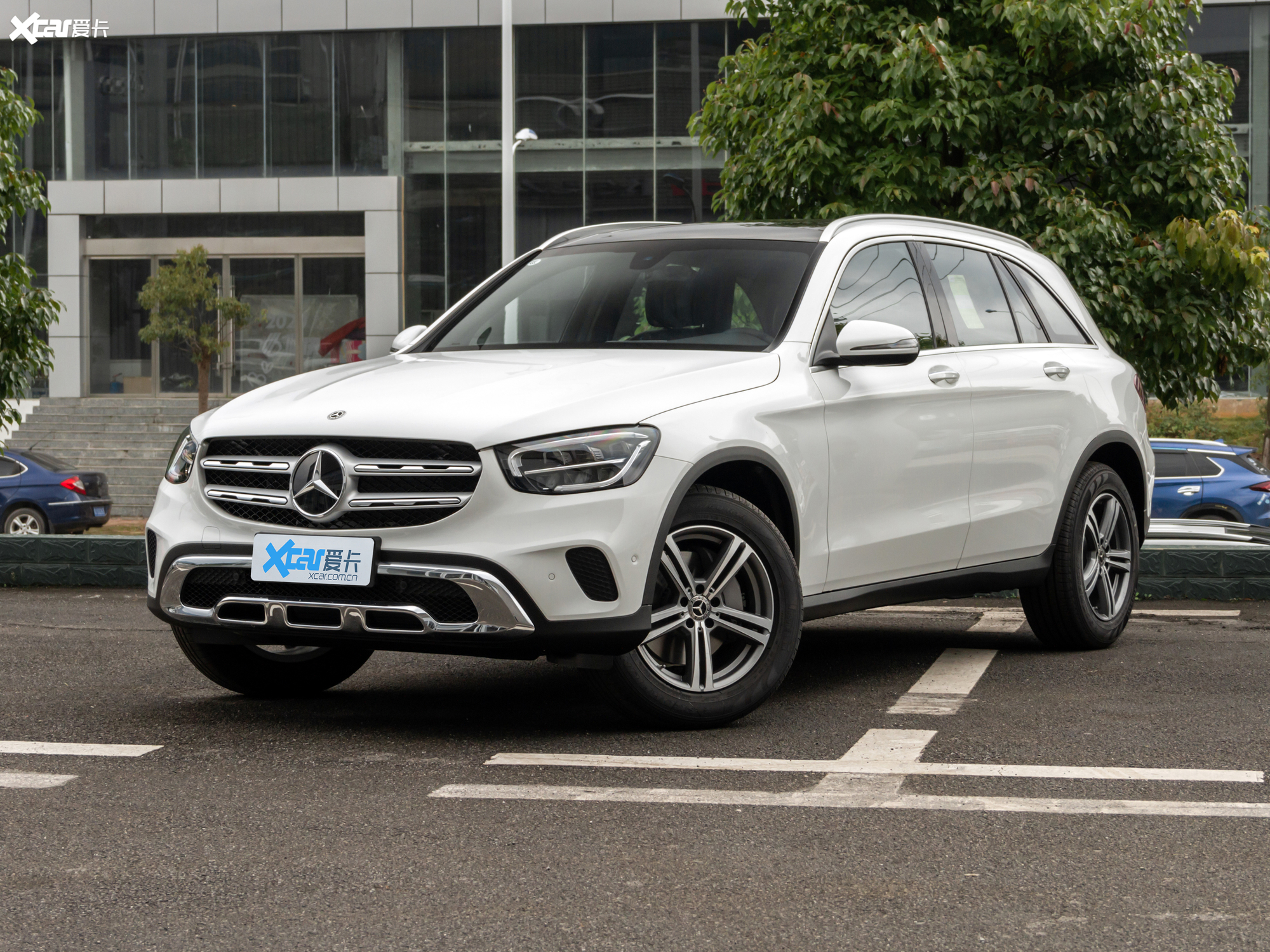 【2021款奔驰glcglc 260 l 4matic 动感型_整体外观_2/117张图片】