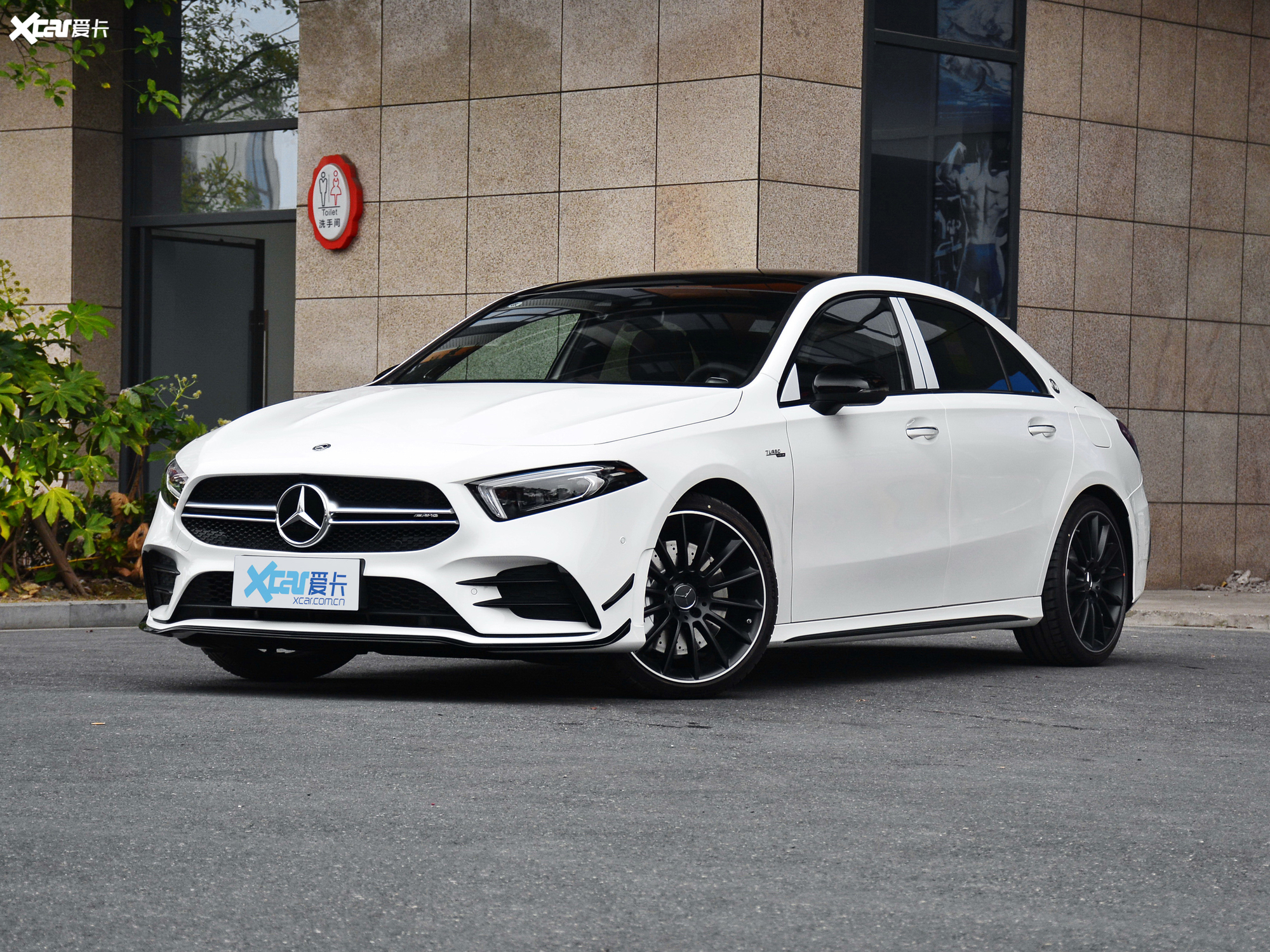 【2021款奔驰a级amgamg a 35 l 4matic_整体外观_7/119张图片】_汽车