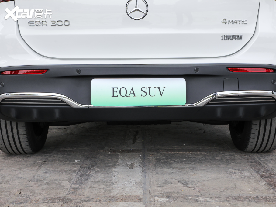 2022EQA EQA 300 4MATIC ׷ر