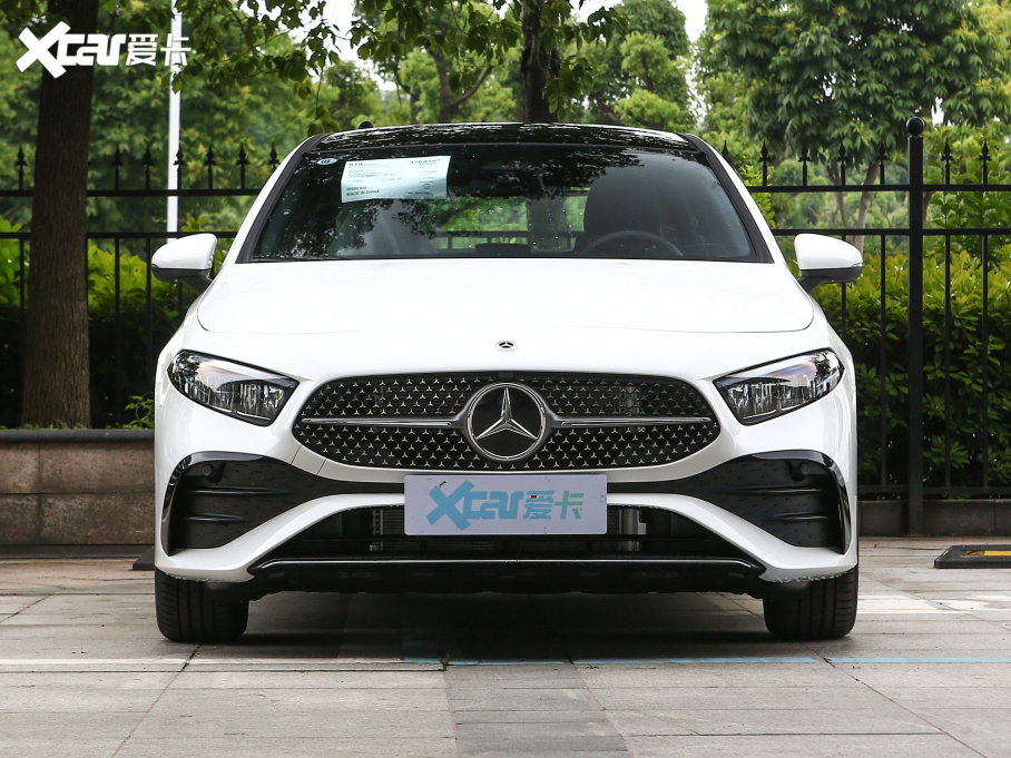 奔驰A级