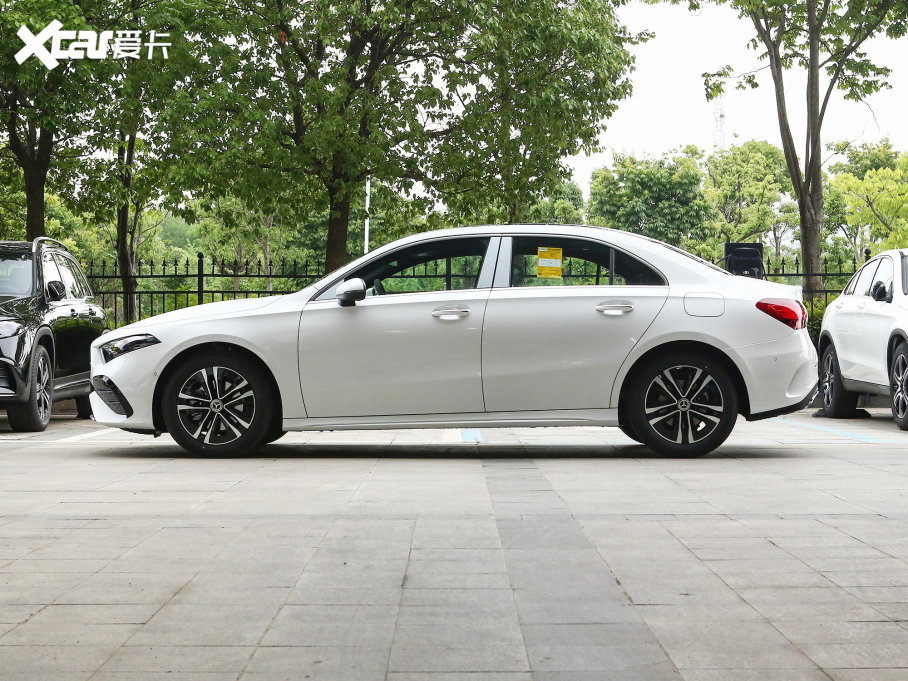 2023A A 200 L 