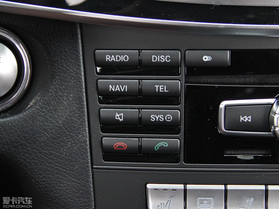 2015款奔驰e级e 260l 运动豪华型