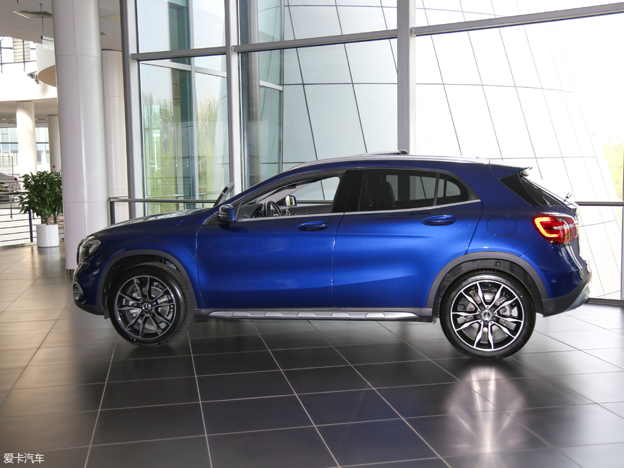 2018GLA GLA 220 4MATIC˶