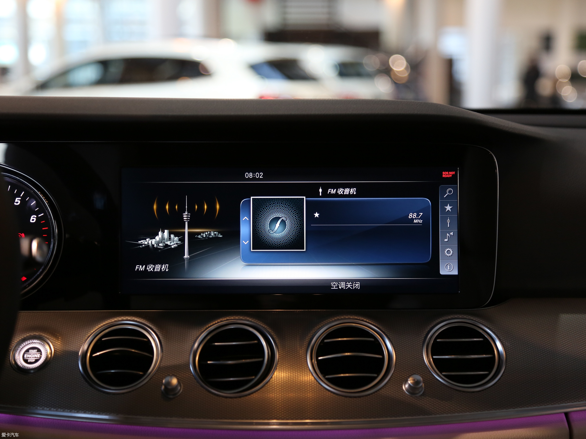 【2018款奔驰e级e 200 4matic 运动型_中控区_7/92张图片】_汽车图片