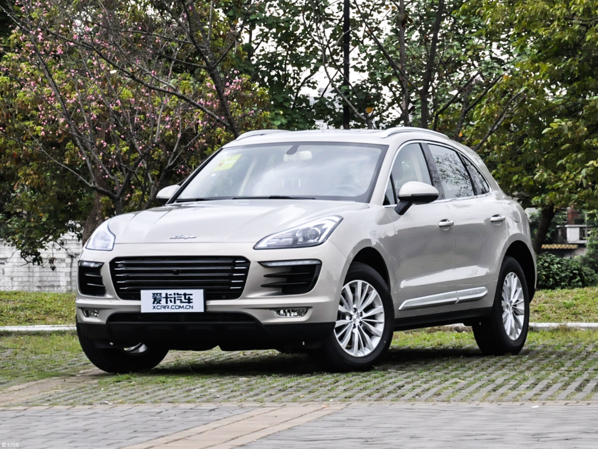 爱卡首页 汽车图片 众泰 众泰sr9 2017款2.