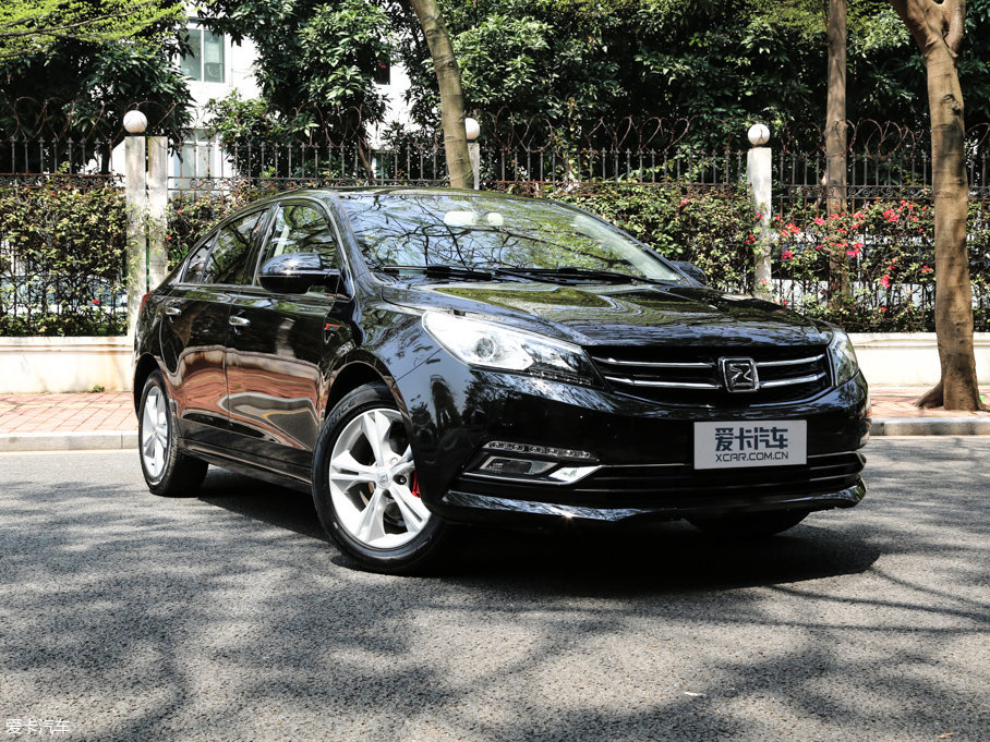 爱卡首页 汽车图片 众泰 众泰汽车 众泰z560 2017款1.5t 手动尊贵型