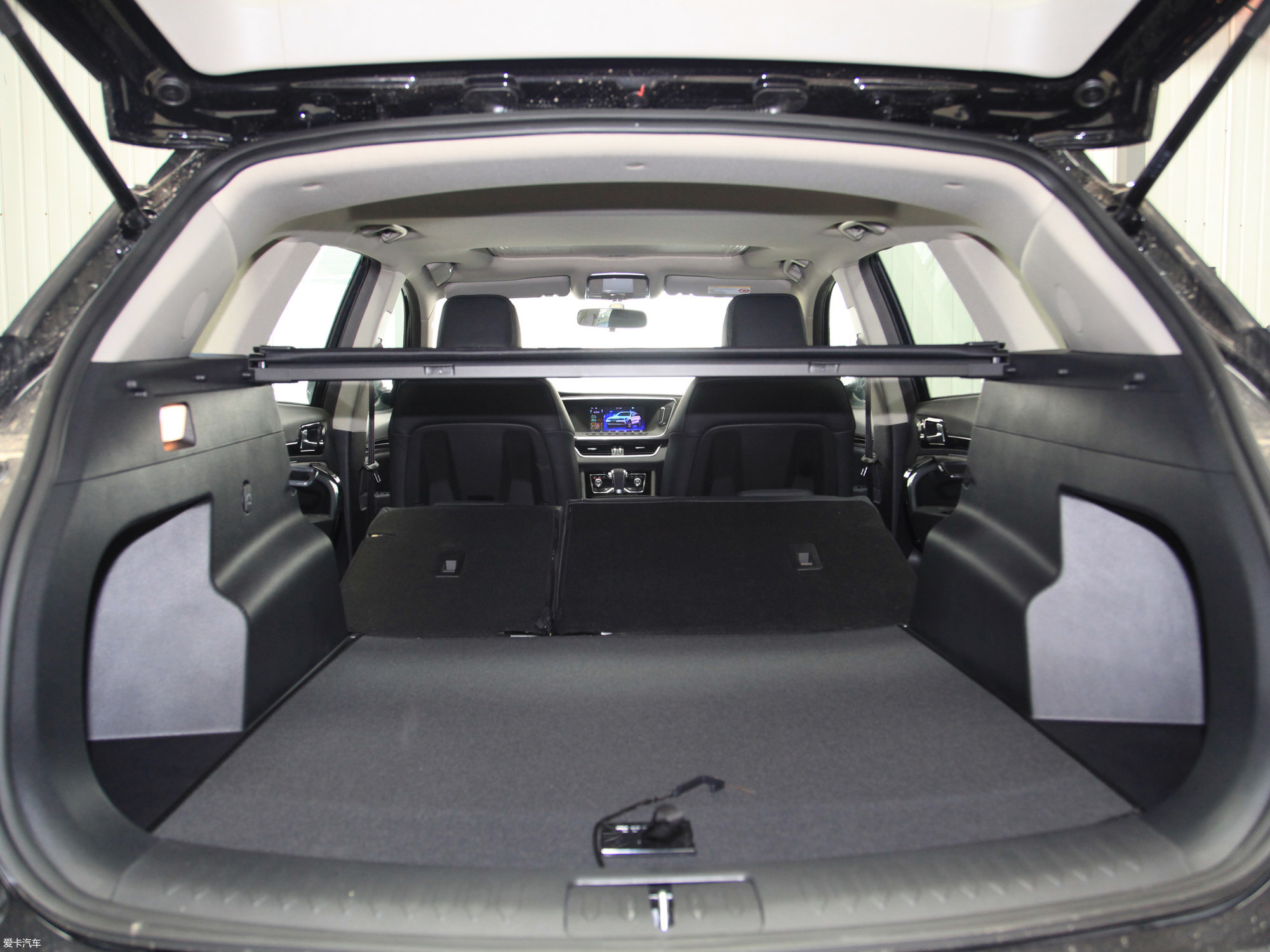 【2017款众泰t600 coupe1.