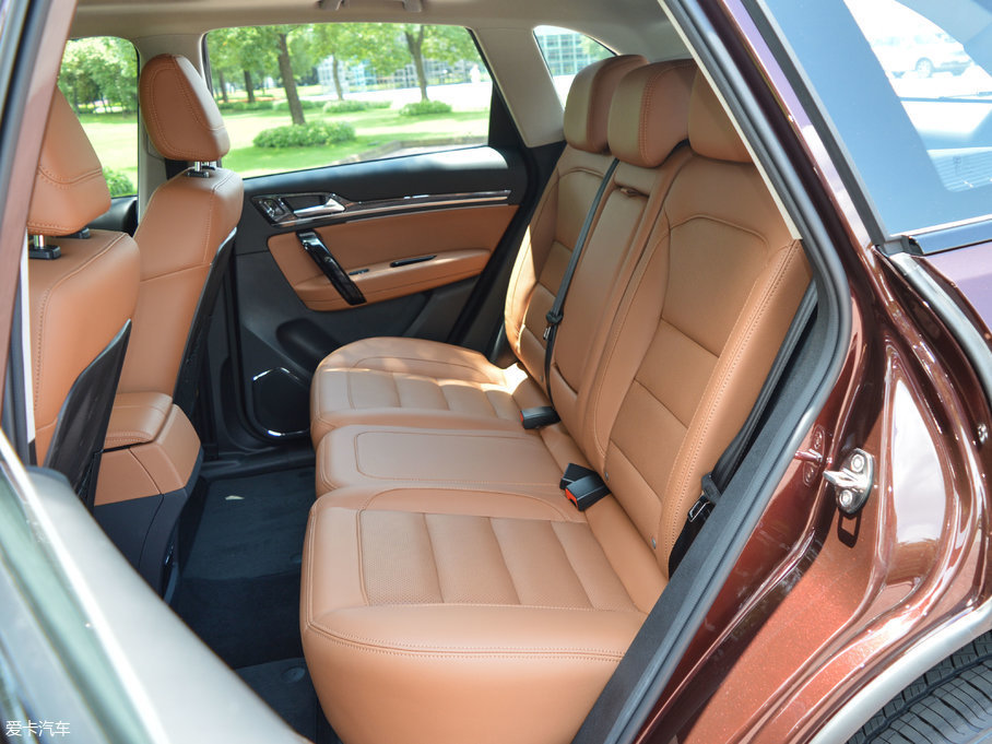 2017款众泰t600 coupe1.5t 自动豪华型