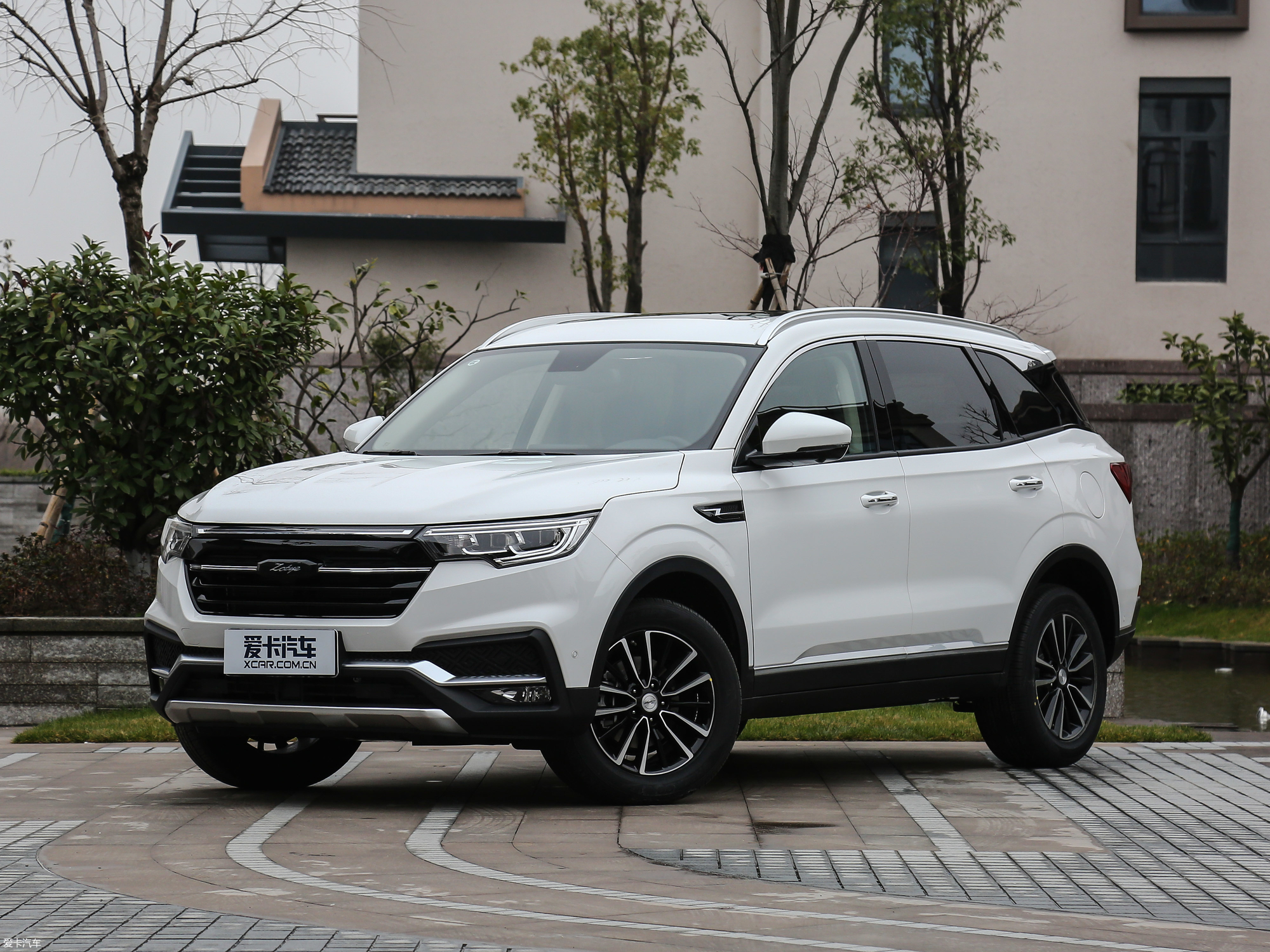 爱卡首页 汽车图片 众泰 众泰t500 2018款1.