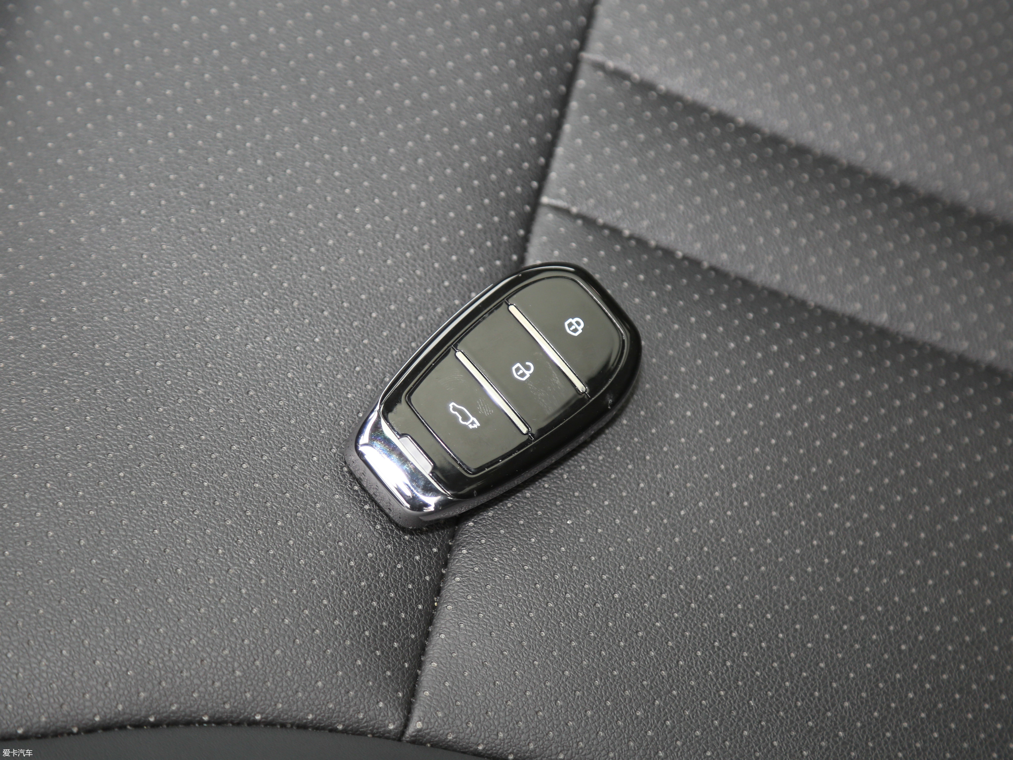 2018款1.5t 自动智能互联尊贵型