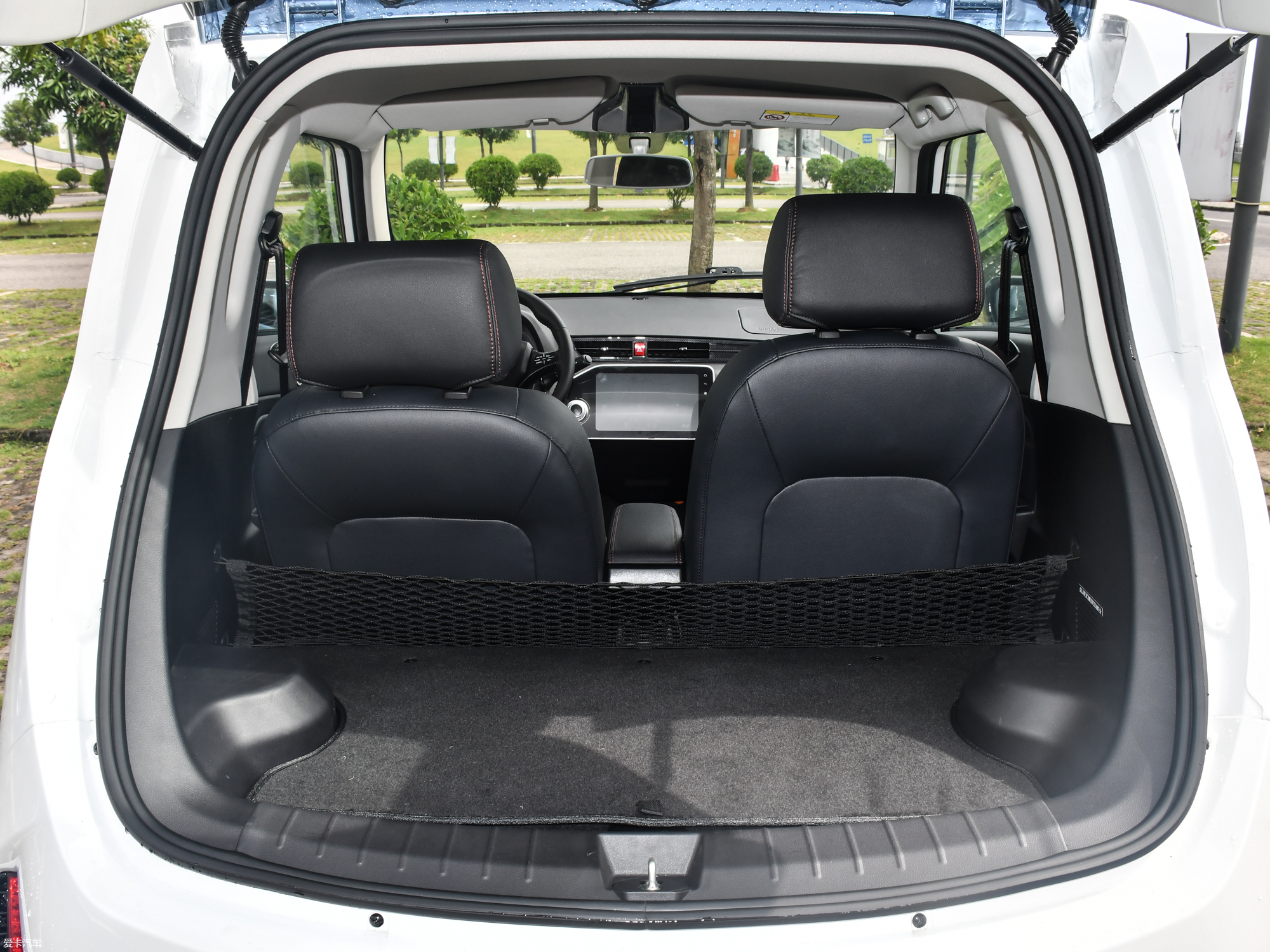 【2018款众泰e200pro_空间座椅_10/609张图片】_汽车图片大全_爱卡