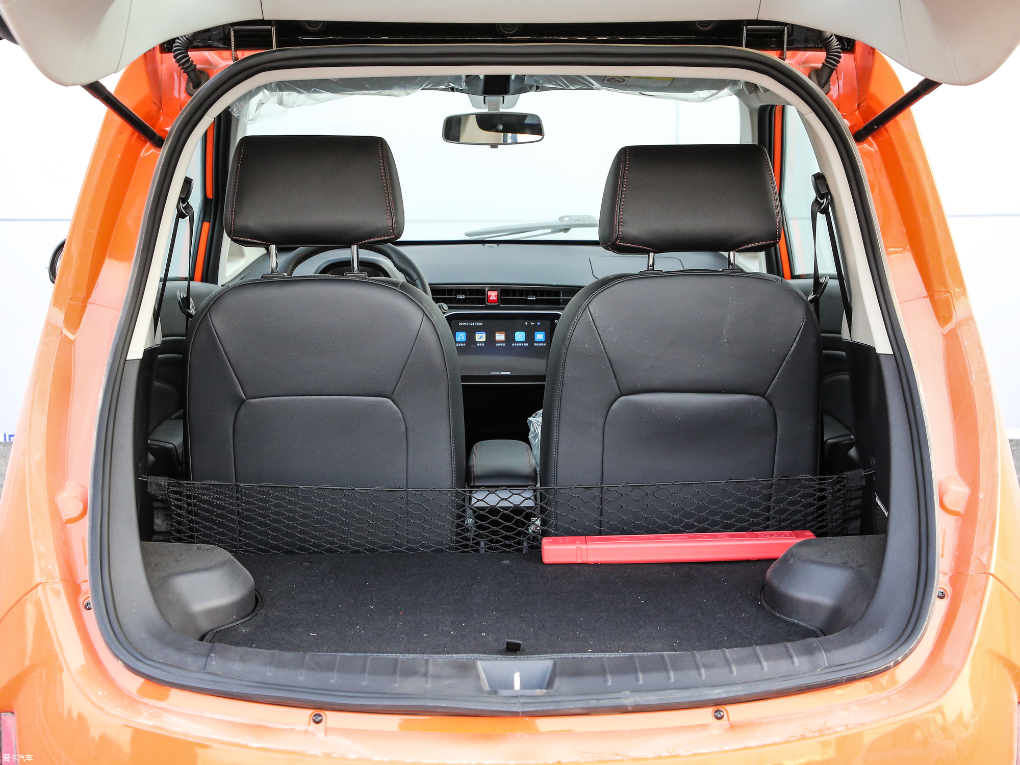 【2018款众泰e200天马座_空间座椅_9/84张图片】_汽车图片大全_爱卡