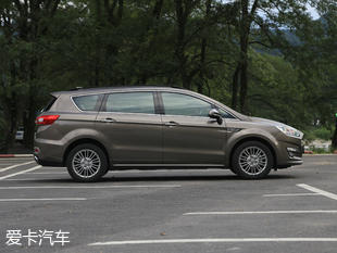 力帆汽车2017款轩朗
