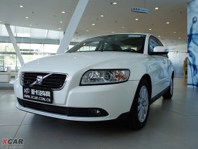 2010���ֶ���S40 
