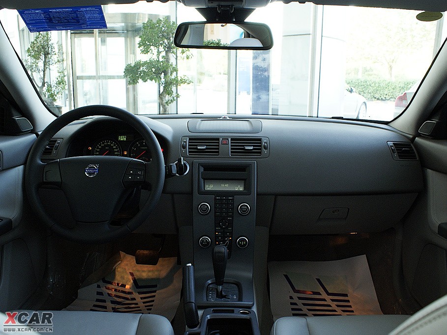 2010ֶS40 2.0L Զа