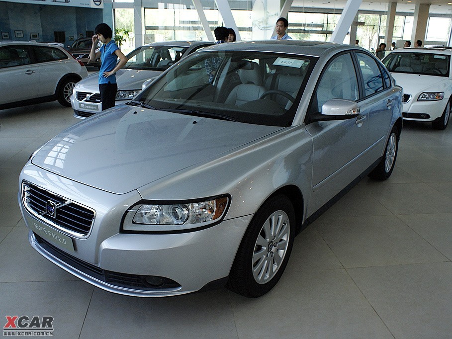 2010ֶS40 2.0L Զа