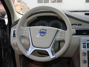 2011ֶS80L