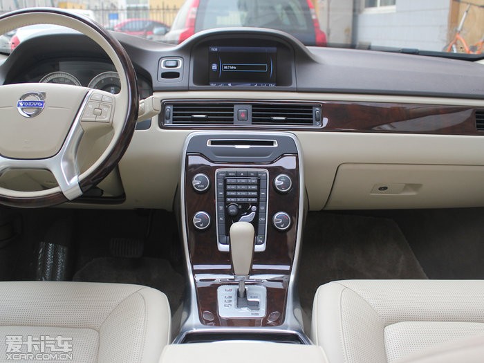 2012ֶS80L