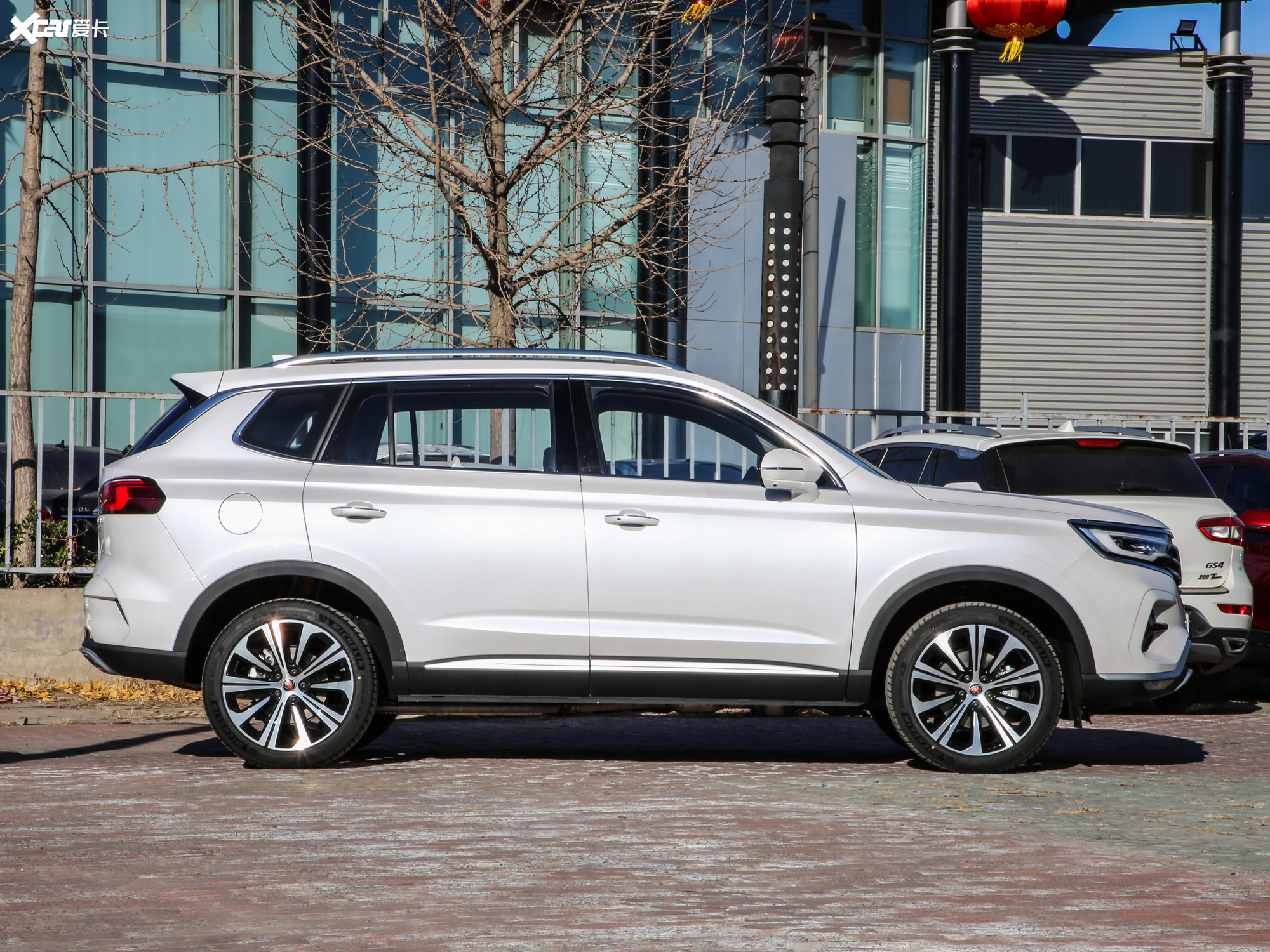 【2020款荣威rx5 emax500phev 智能座舱至尊版_整体外观_7/438张图片