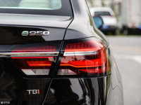 ���ϸ������e950β��