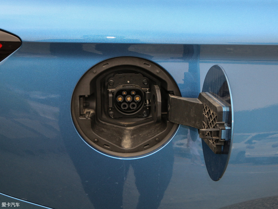 2018款荣威ei5互联网豪华版