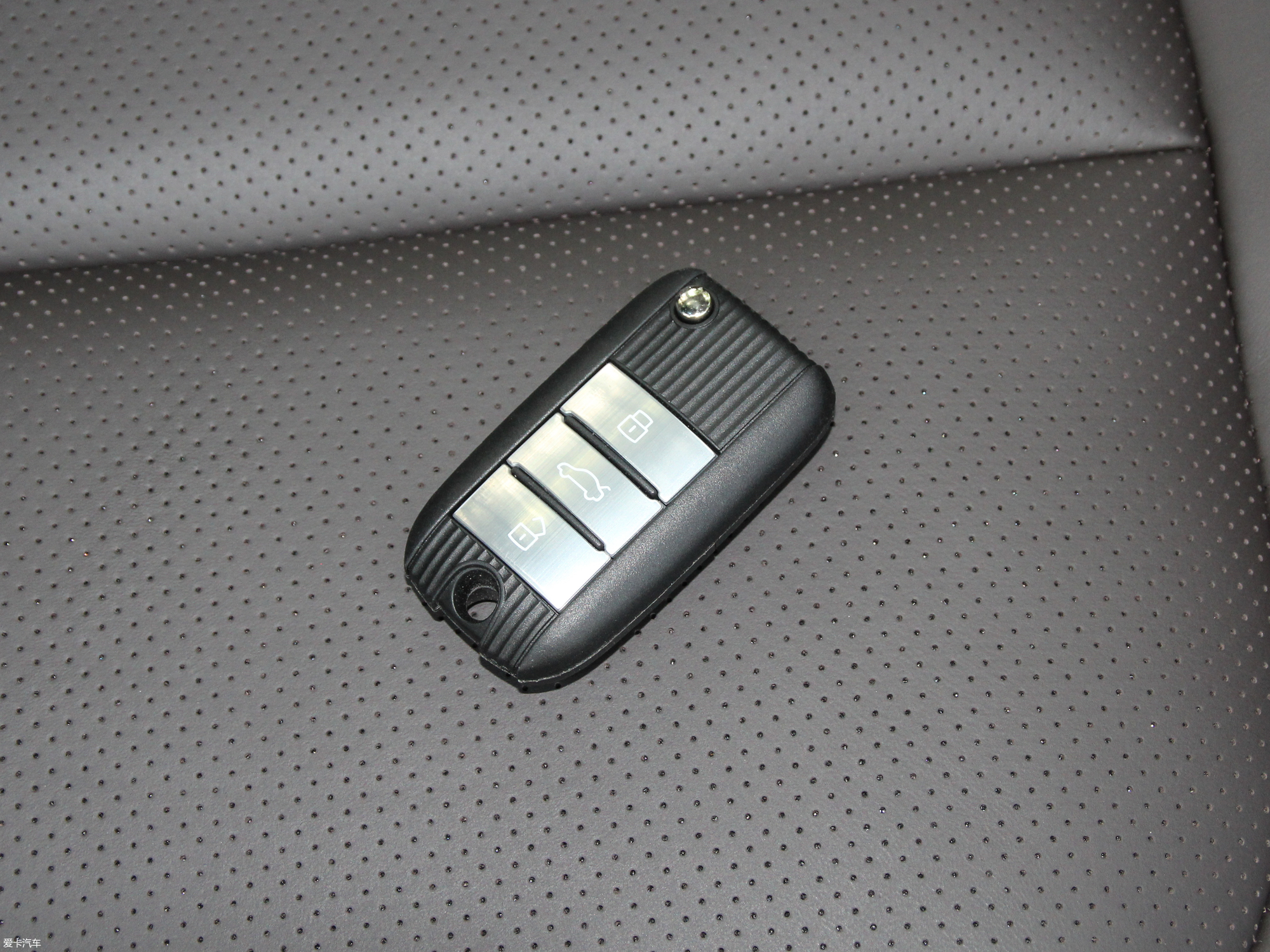 【2018款荣威rx830t 智联网四驱旗舰版_其它_2/351张图片】_汽车图片