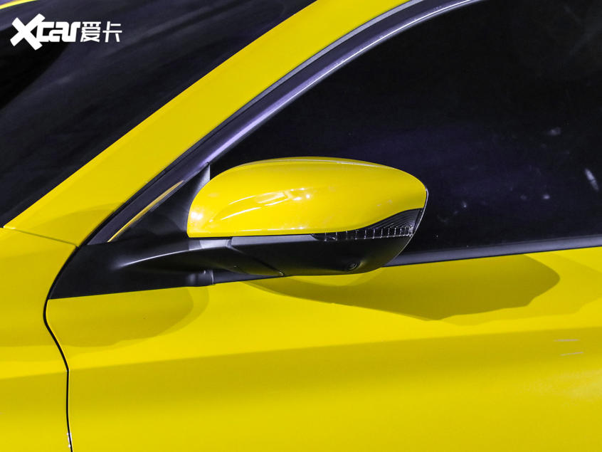 名爵2020款名爵5