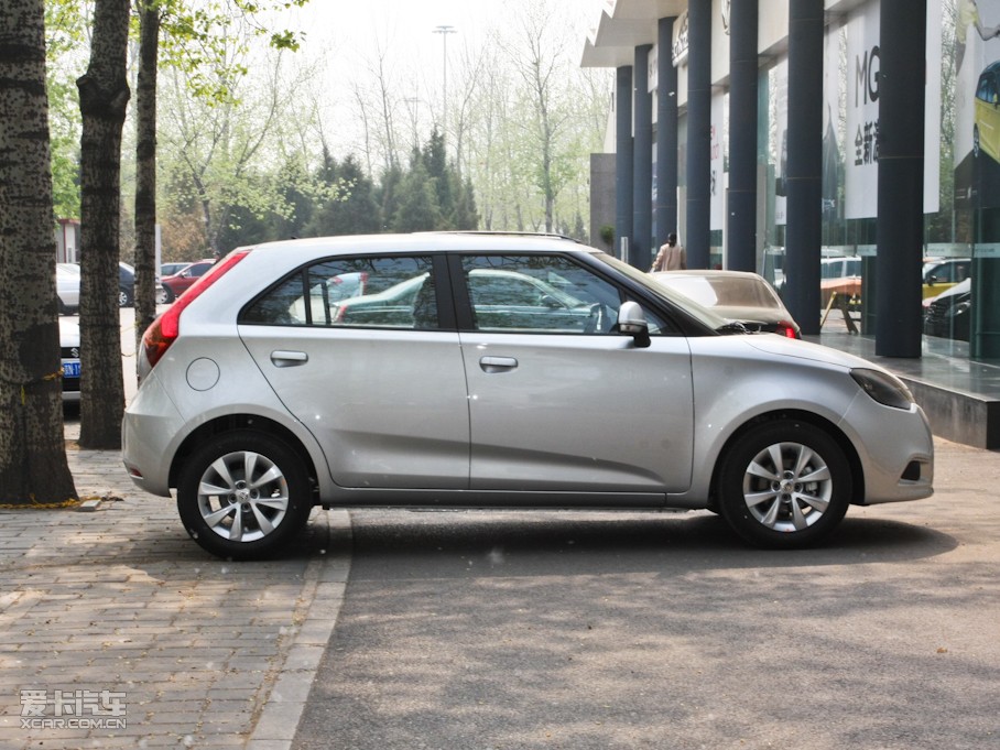 2011MG3 1.5L AMTӢ