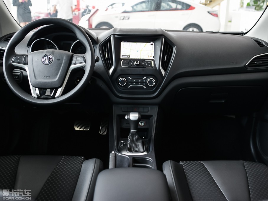 2015款名爵锐行1.5t 自动豪华版