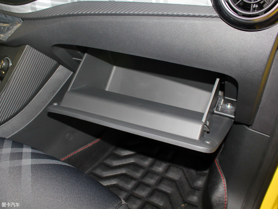 2017MG3 1.5L Զ