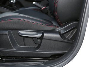 2022款GT 1.5L 自动臻享版 主驾驶座椅调节