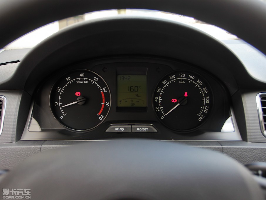2013 1.6L ֶѡ