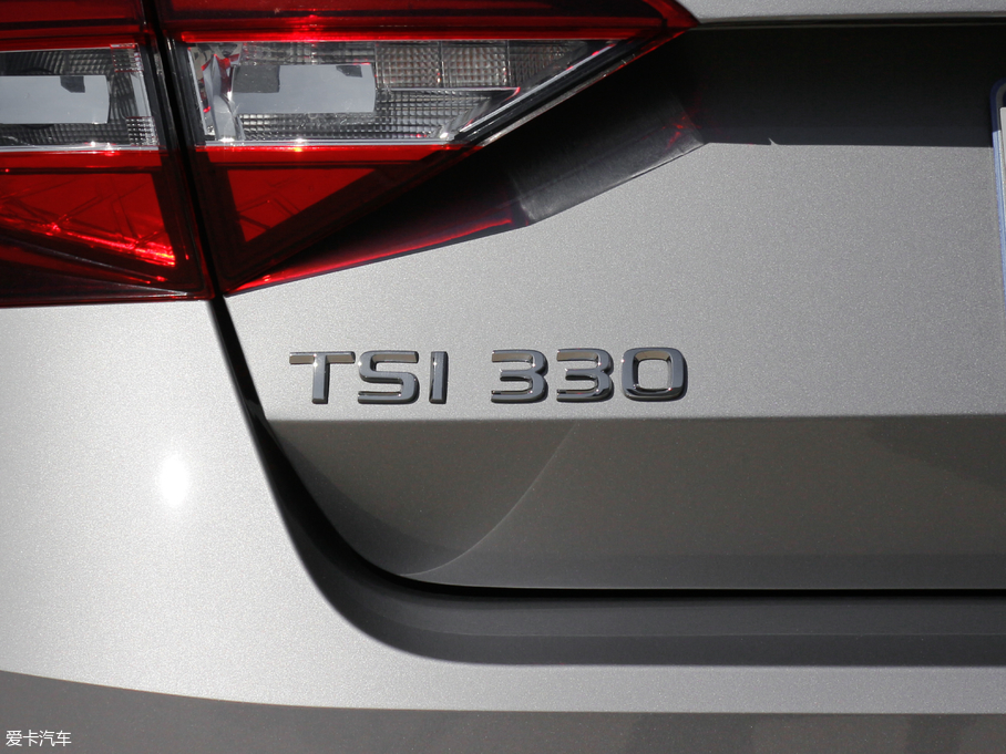 2018 330TSI DSGʰ V