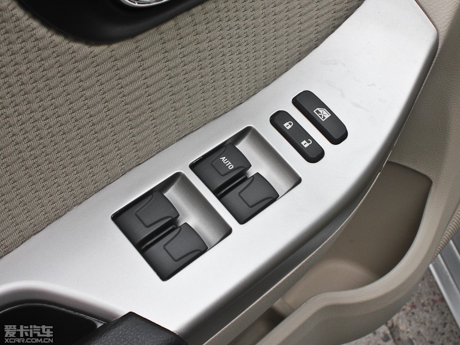 2013S7 2.0L Զа
