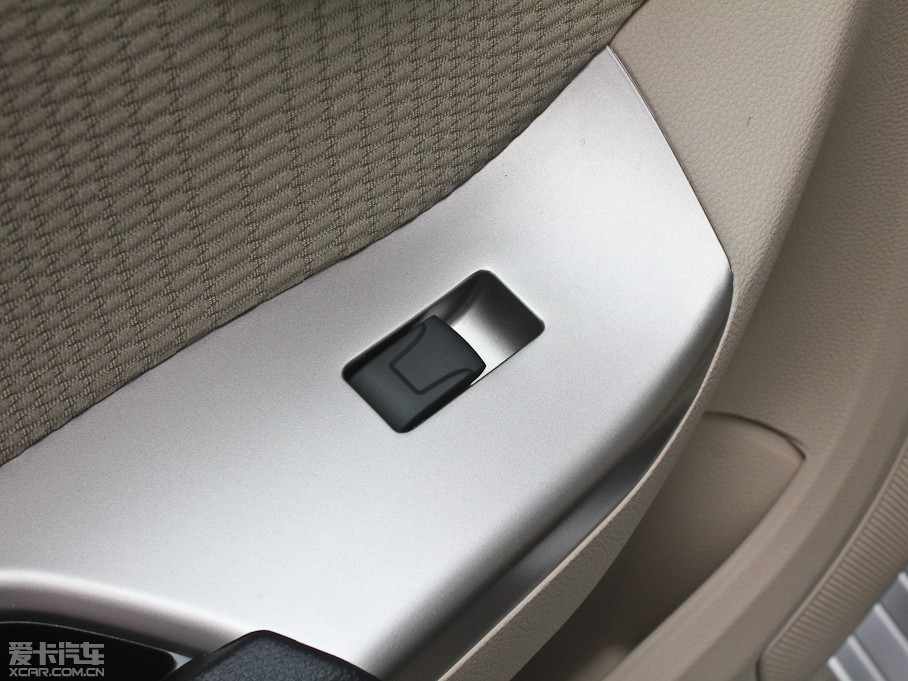 2013S7 2.0L Զа